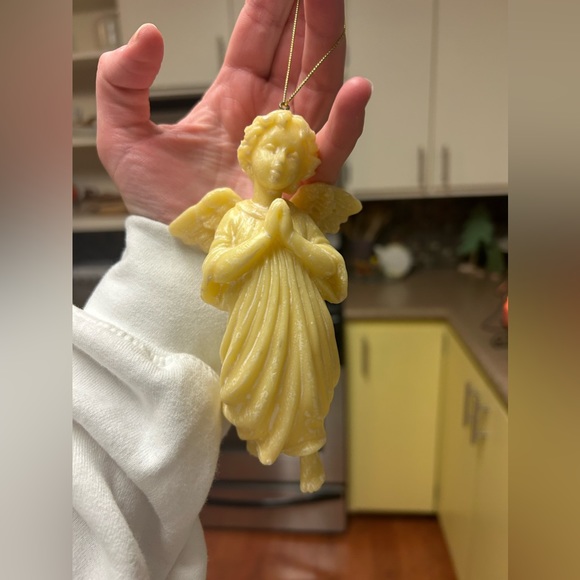 ANGEL ORNAMENT | made of soap- hand sculpted - Picture 1 of 5
